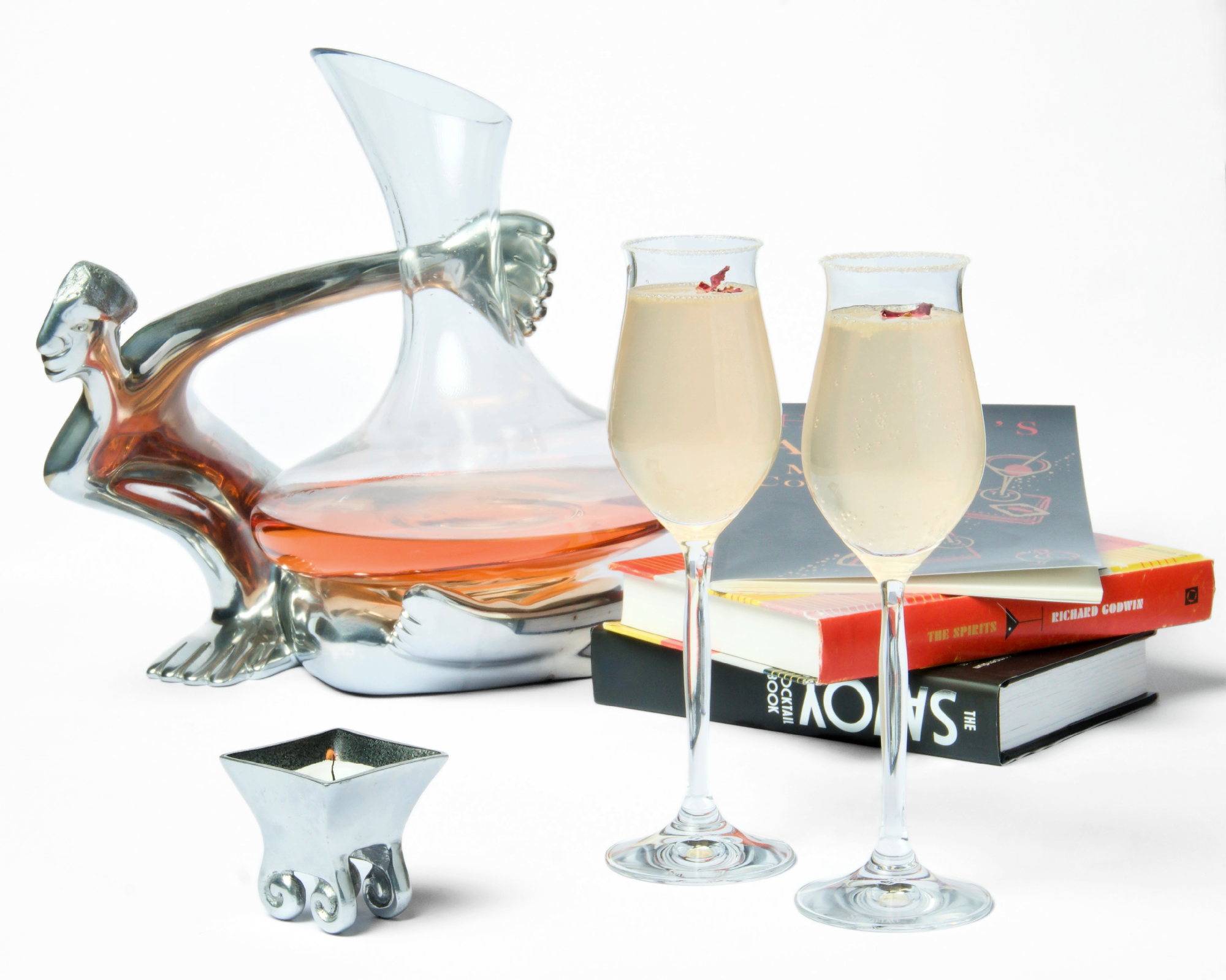 St Maur, Valentine's Cocktail, elderflower liqueur