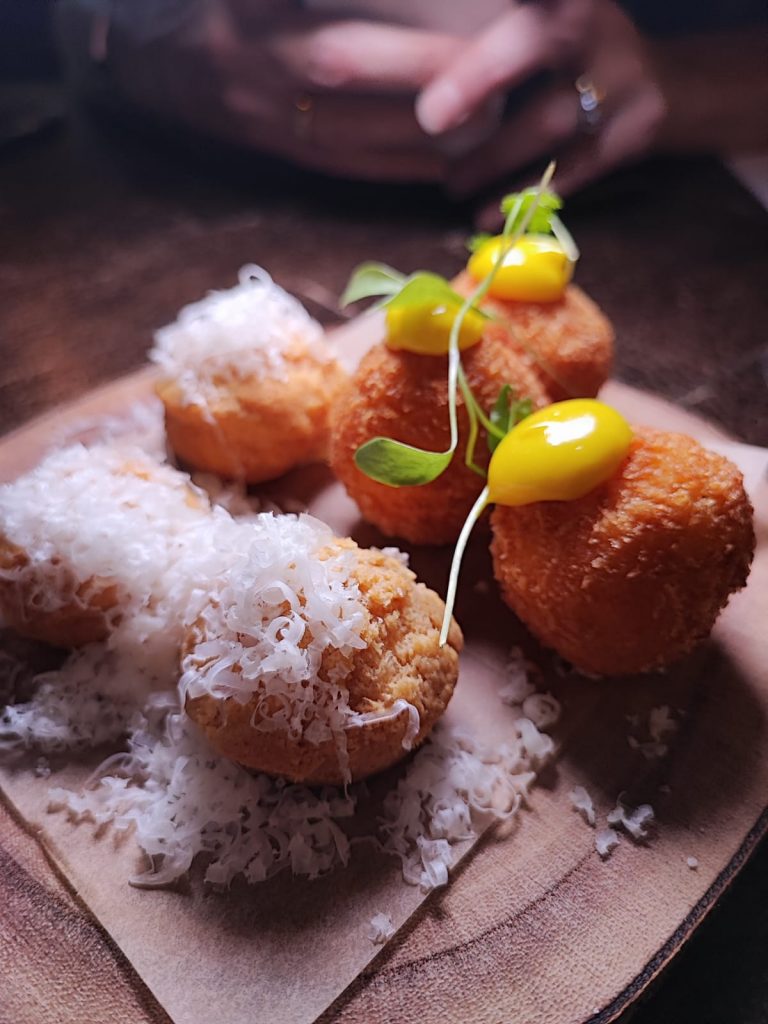 The Woodsman, Shakespeare Distillery, tasting menu