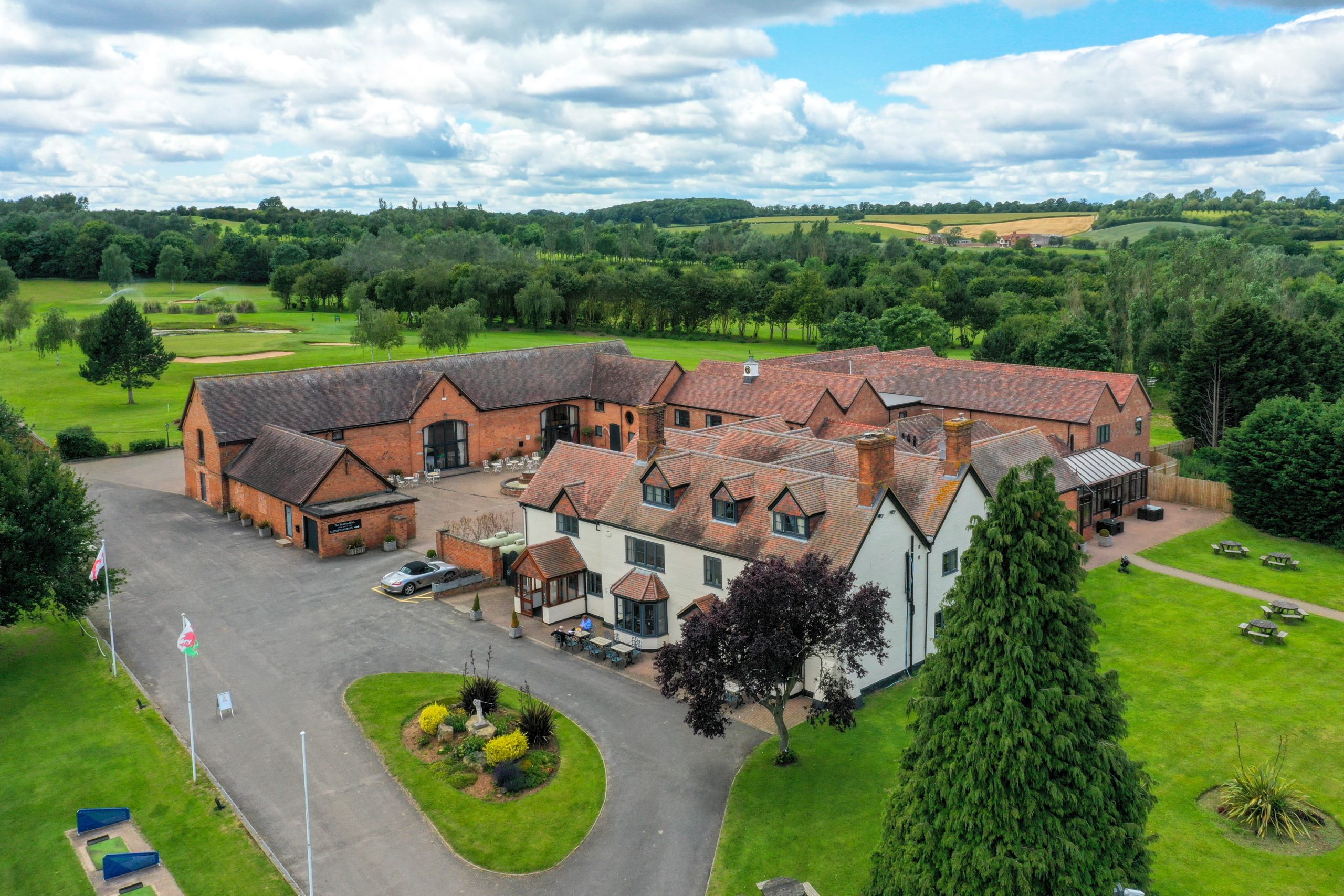 Stratford Park Hotel & Golf Club, doggy afternoon teas