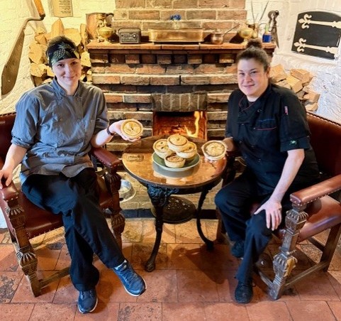 Fleur de Lys, British Pie Week