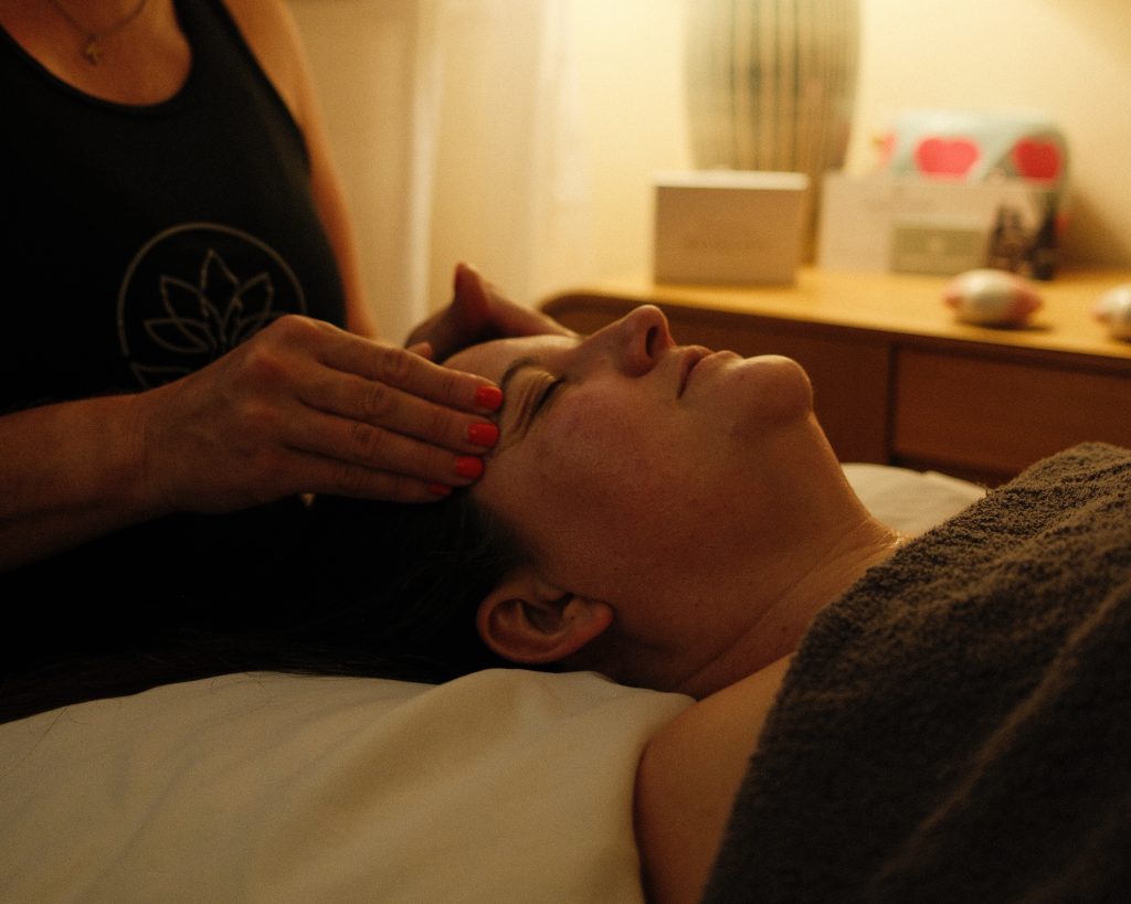 A Blissful Balance, Wellesbourne, Karin Minton